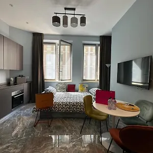  Apartamento Blu Maison Duomo Centro Piazza Diaz Itália