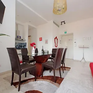 Luxury Domus Amadeus Apartment