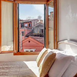 Nikki House Venice